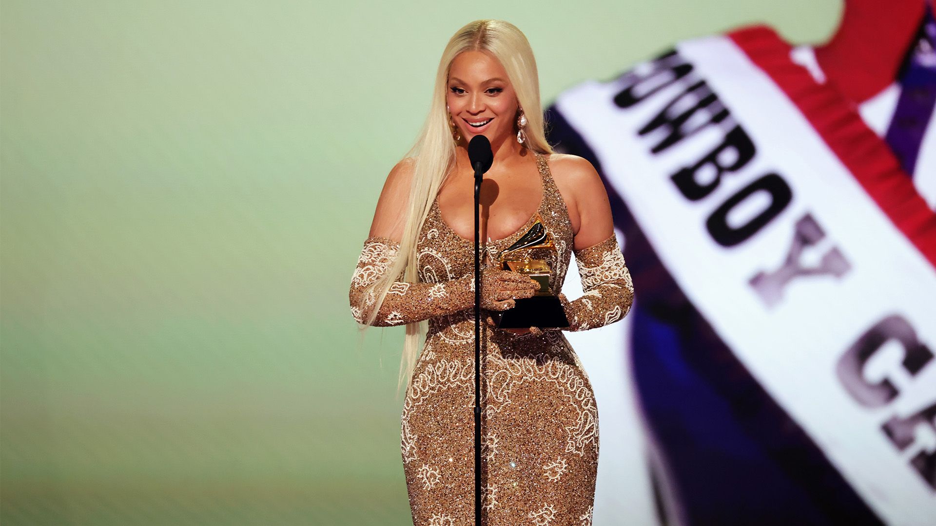 期待她们在 期待她们在