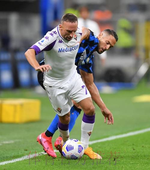 1胜2平,佛罗伦萨在本赛季意甲首次连续三场保持不败 1胜2平,佛罗伦萨在本赛季意甲首次连续三场保持不败